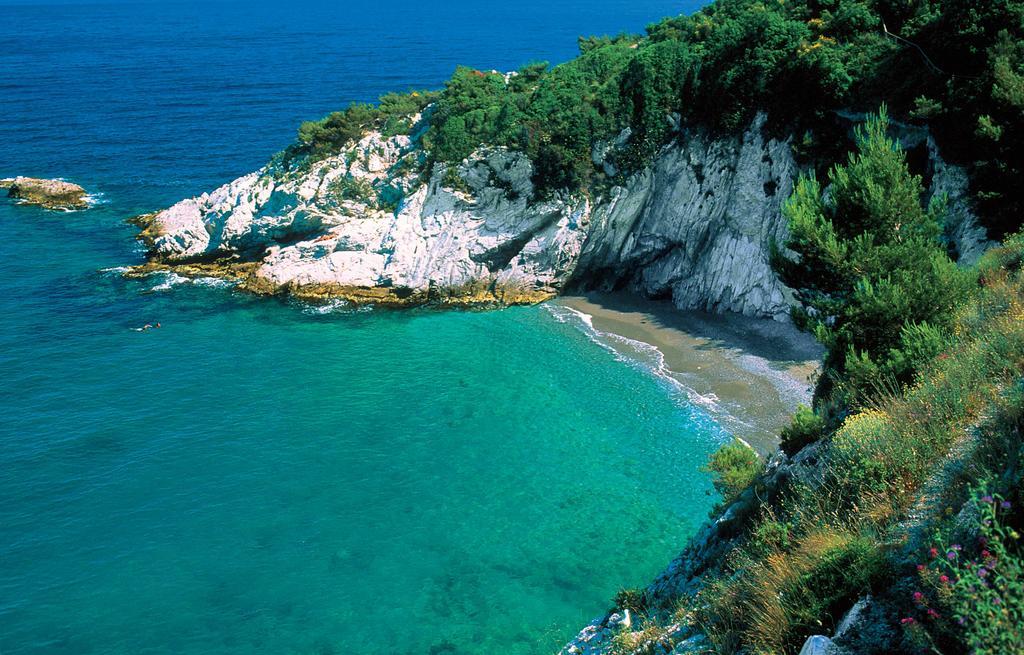 Le 3B - Finalpia Apartment Finale Ligure Luaran gambar