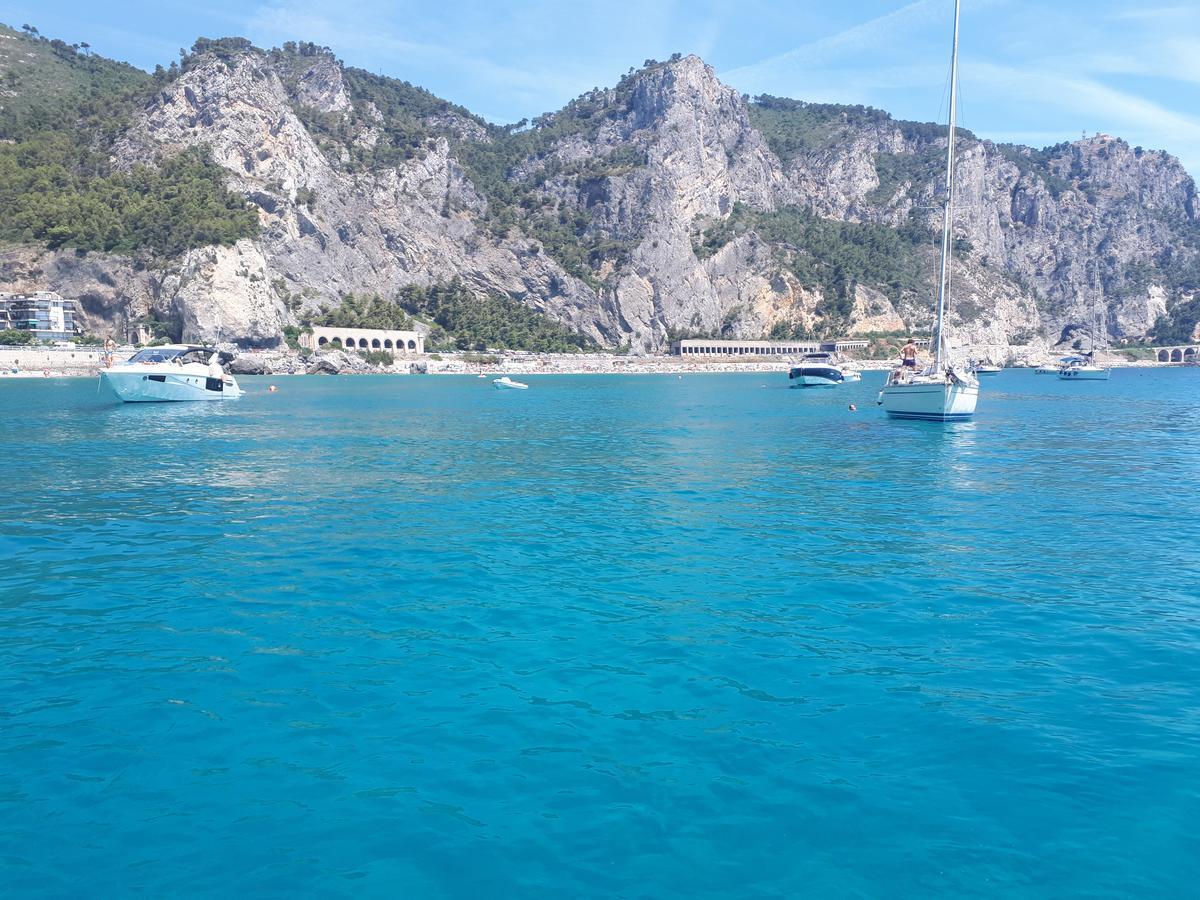 Le 3B - Finalpia Apartment Finale Ligure Luaran gambar